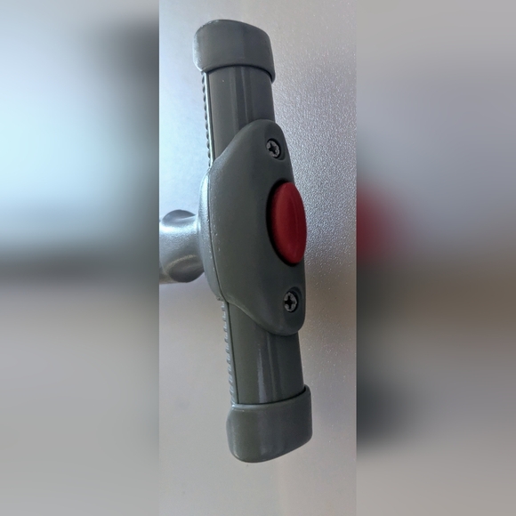 J World New York Lollipop Kids Rolling Backpack - Picture 16 of 17